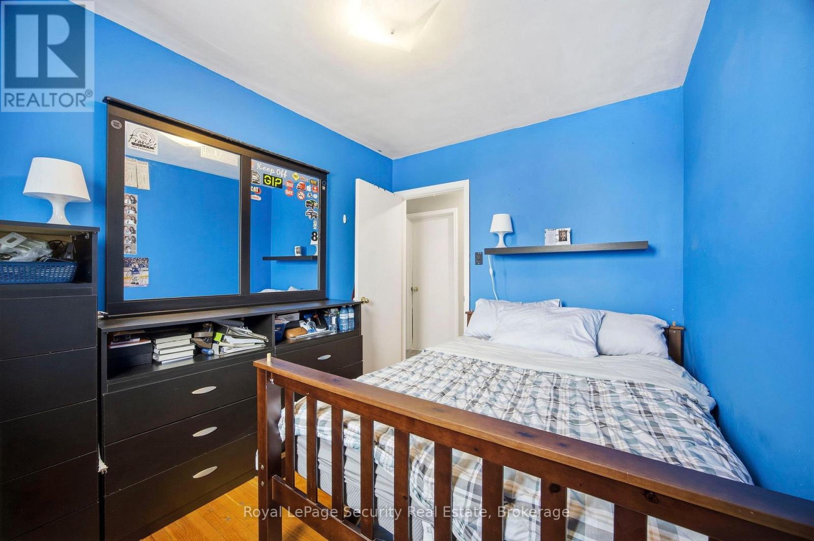 27 Belleglade Court, Toronto, Ontario  M9M 2W3 - Photo 11 - W12699750