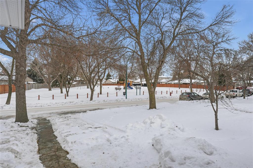 55 Manthorne Avenue, Winnipeg, Manitoba  R2G 2X7 - Photo 27 - 202601107