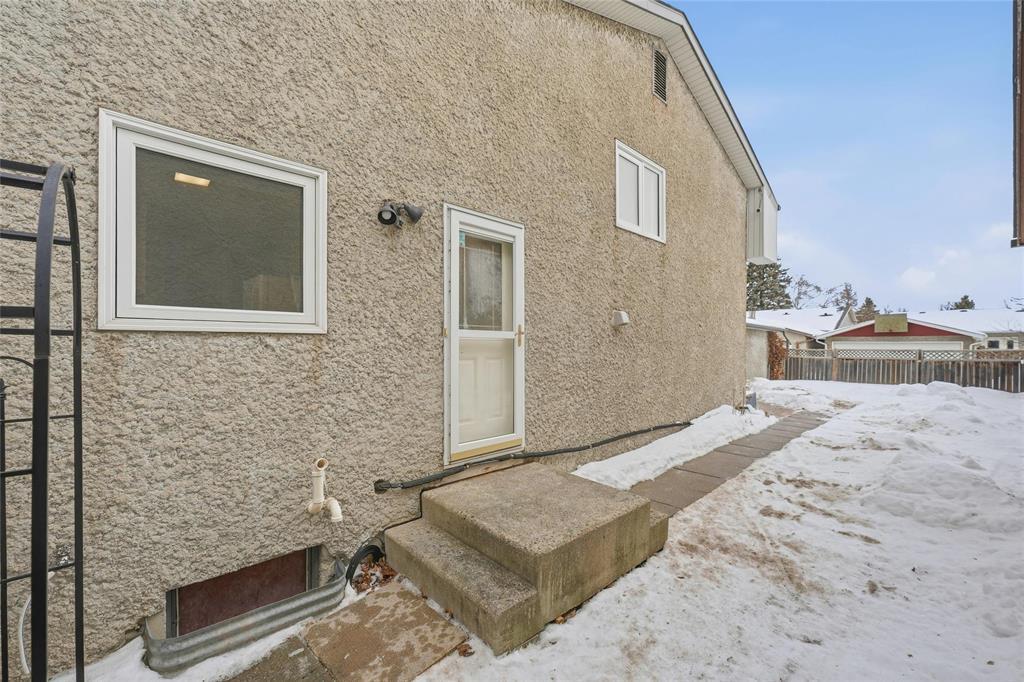 55 Manthorne Avenue, Winnipeg, Manitoba  R2G 2X7 - Photo 28 - 202601107