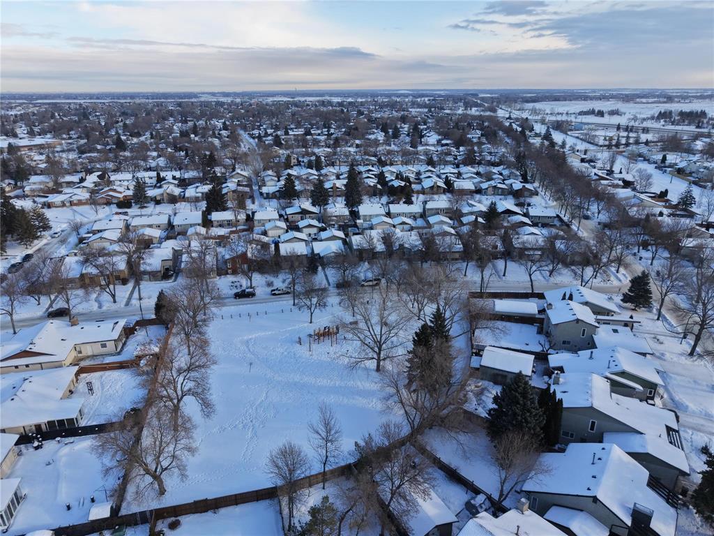 55 Manthorne Avenue, Winnipeg, Manitoba  R2G 2X7 - Photo 32 - 202601107