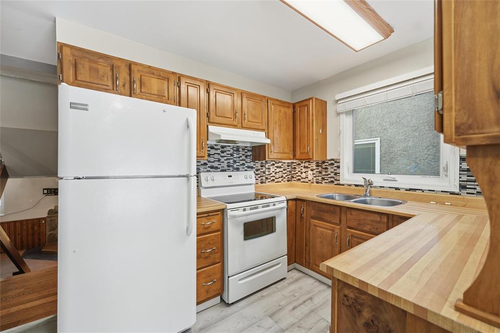 55 Manthorne Avenue, Winnipeg, Manitoba  R2G 2X7 - Photo 6 - 202601107