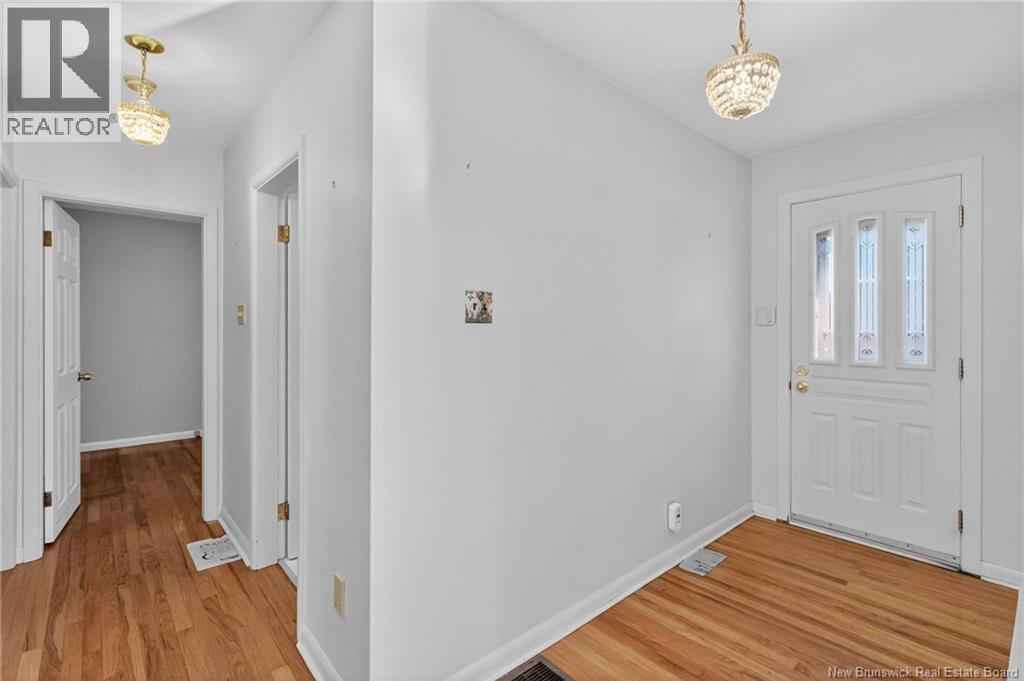 18 Carney Avenue, Moncton, New Brunswick E1C 4H5 - Photo 8 - NB127363