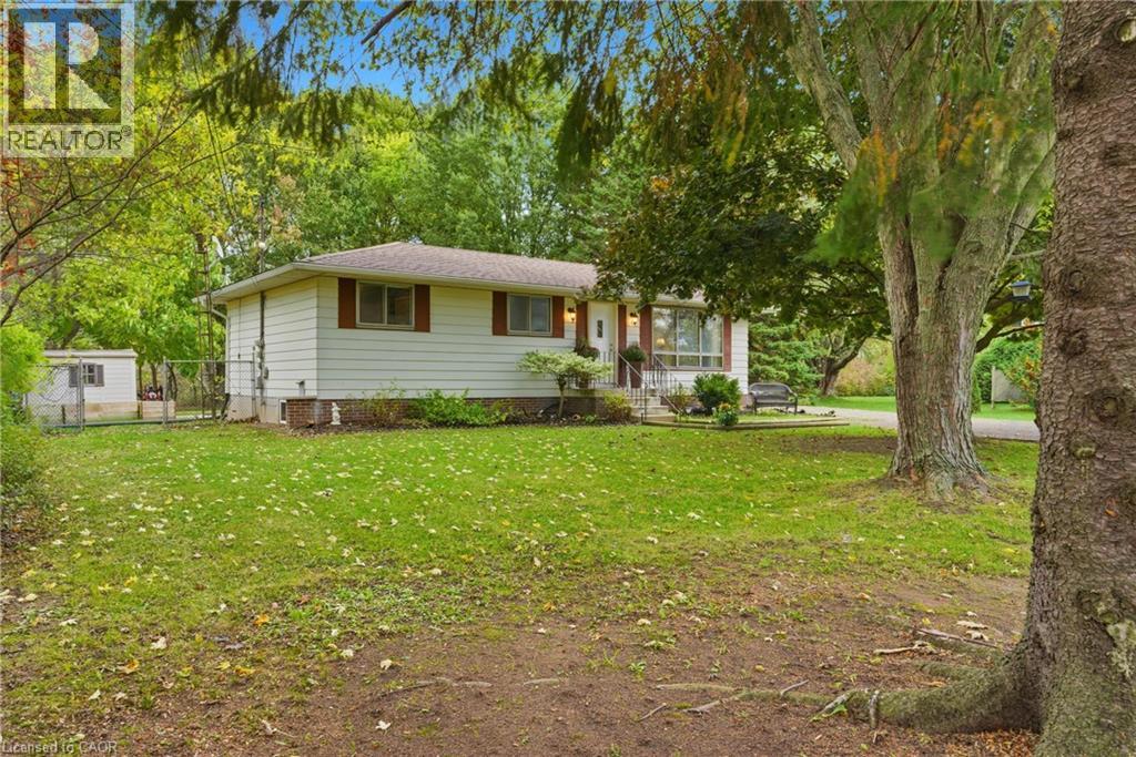 62 Oswego Park Road, Dunnville, Ontario  N1A 2W2 - Photo 1 - 40780816