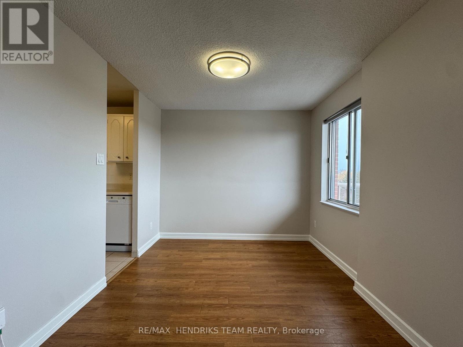 609 - 610 Lake Street, St. Catharines (Lakeport), Ontario  L2N 5T1 - Photo 6 - X12709532