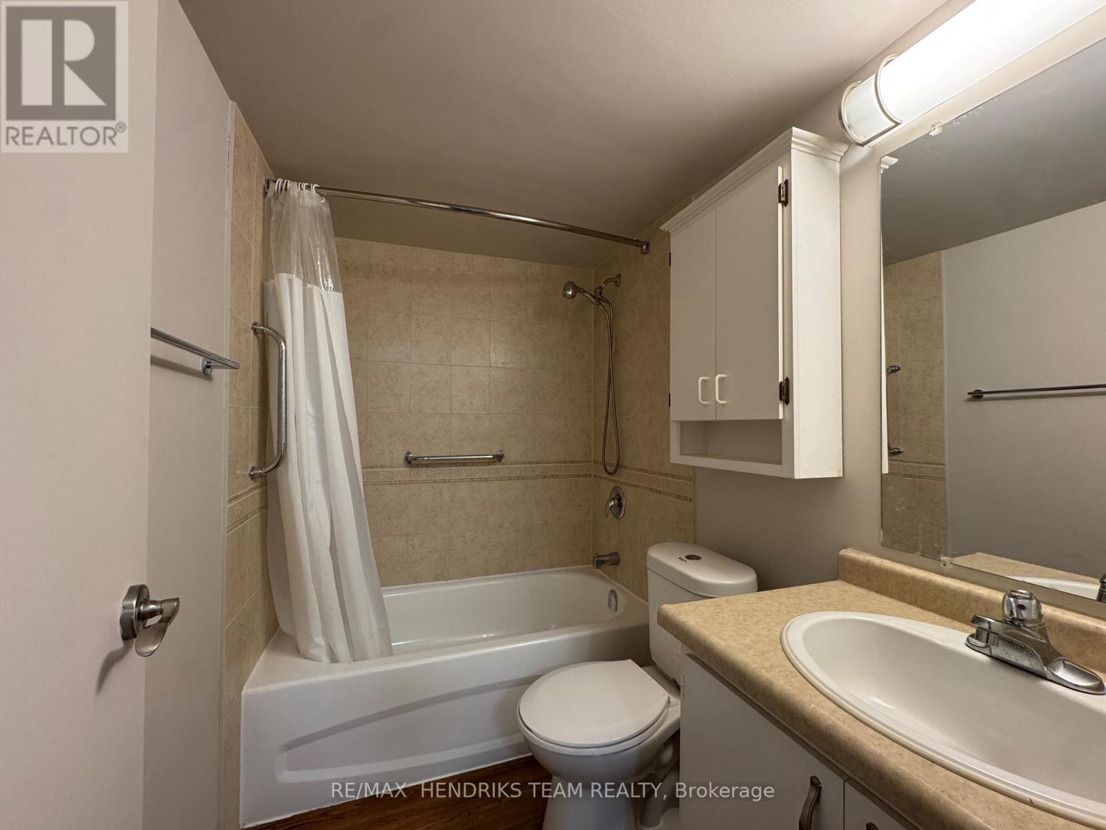 109 - 156 Fitch Street, Welland (Prince Charles), Ontario  L3C 4V6 - Photo 12 - X12709534