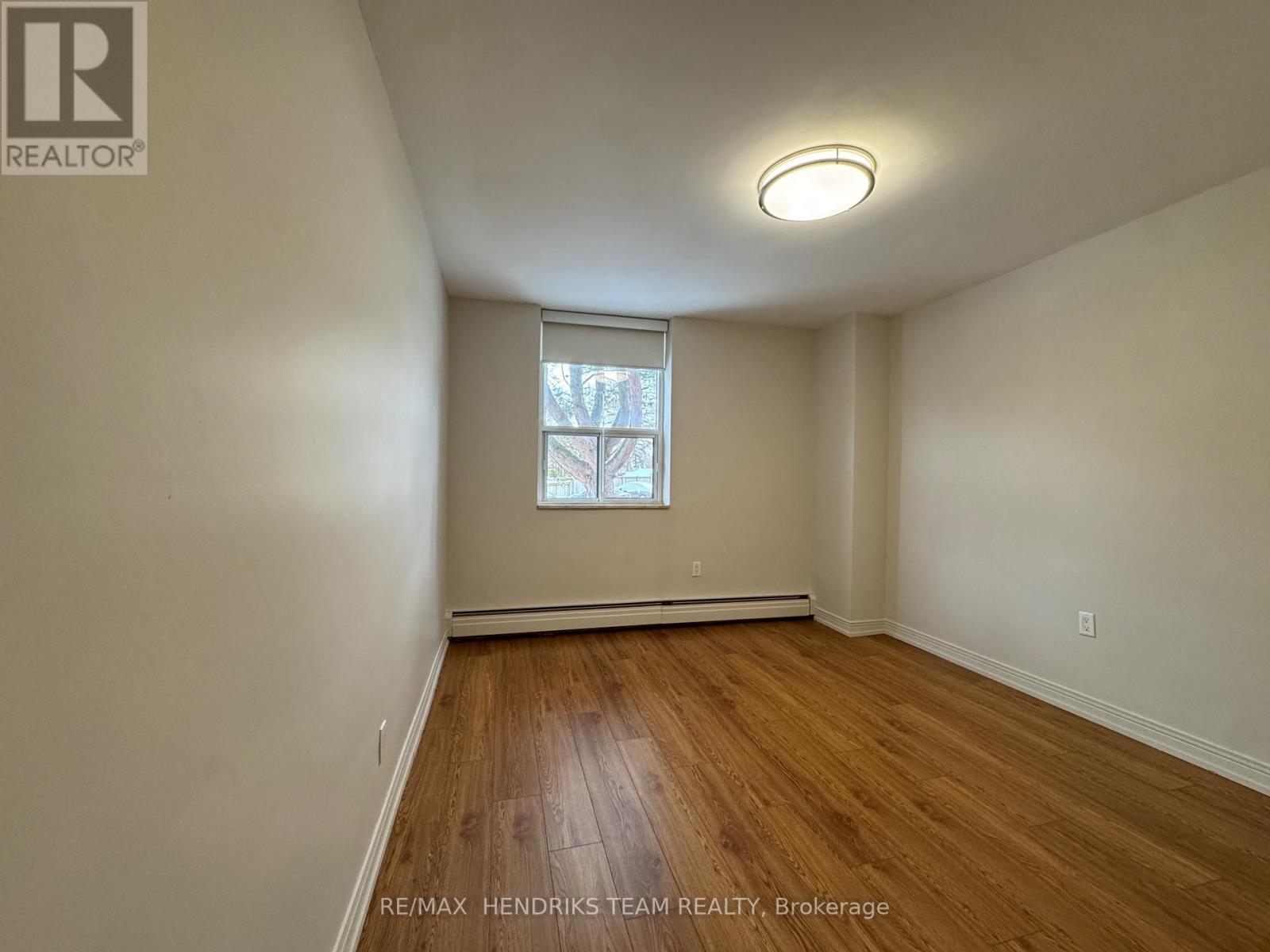 109 - 156 Fitch Street, Welland (Prince Charles), Ontario  L3C 4V6 - Photo 9 - X12709534