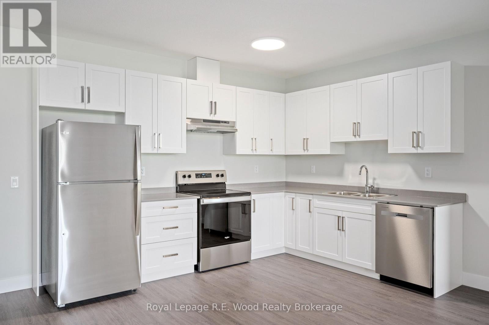 136 Concession Street E, Tillsonburg, Ontario  N4G 1P7 - Photo 8 - X12709632