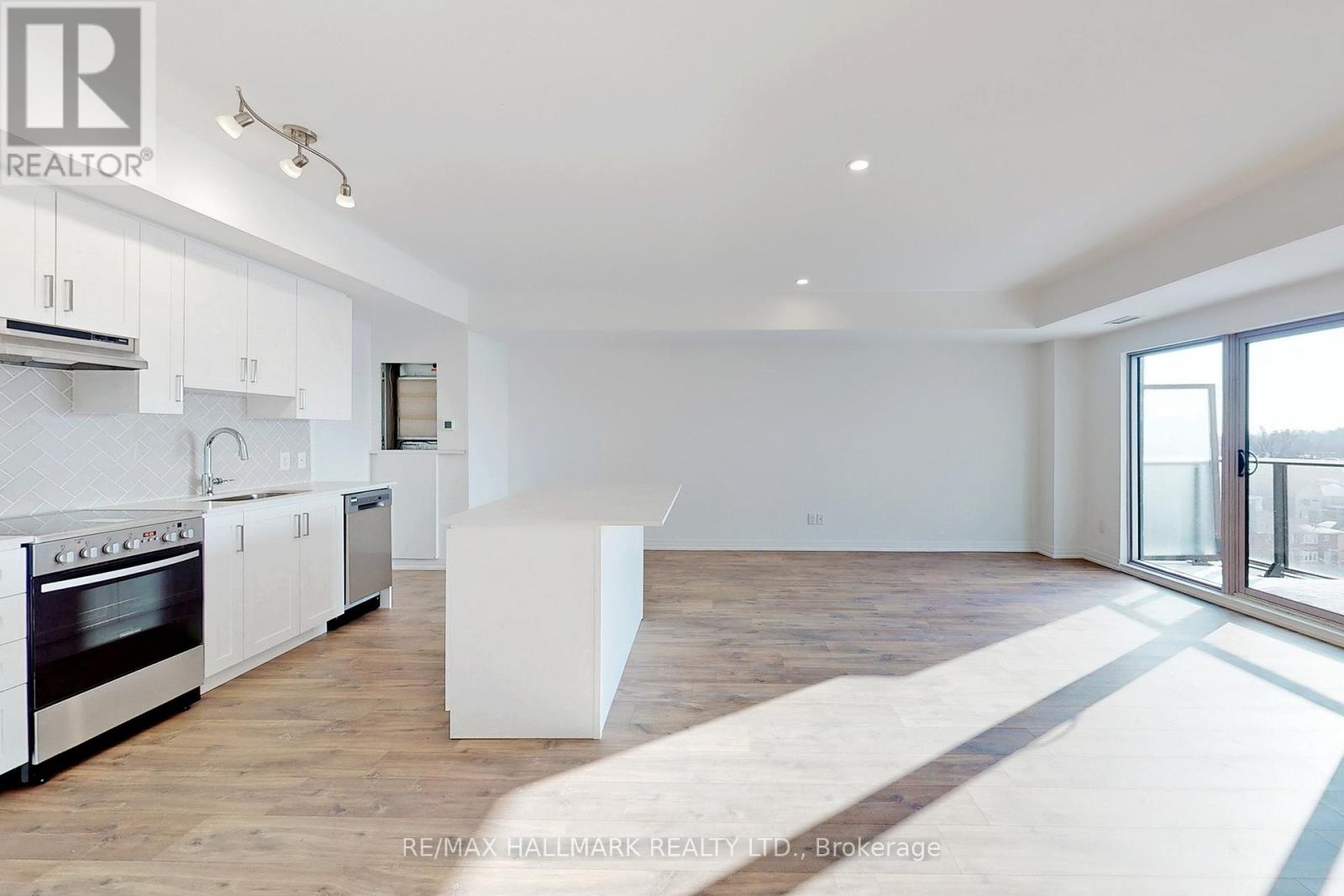 608 - 408 Brown's Line, Toronto, Ontario  M8W 3T8 - Photo 10 - W12707500