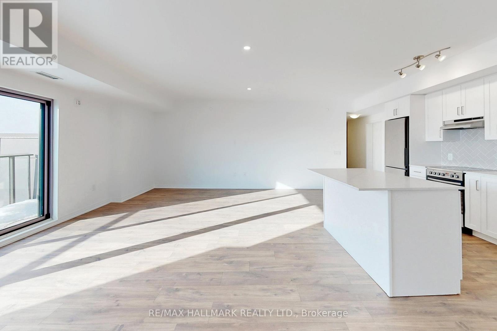 608 - 408 Brown's Line, Toronto, Ontario  M8W 3T8 - Photo 9 - W12707500