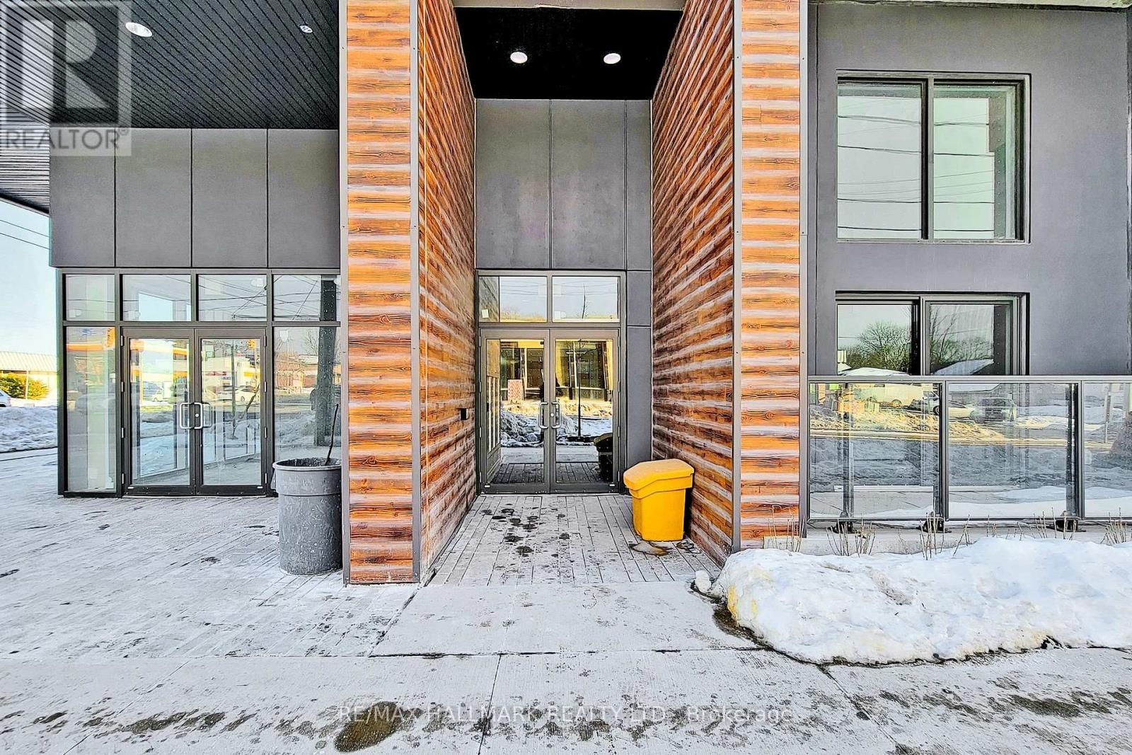 608 - 408 Brown's Line, Toronto, Ontario  M8W 3T8 - Photo 5 - W12707500