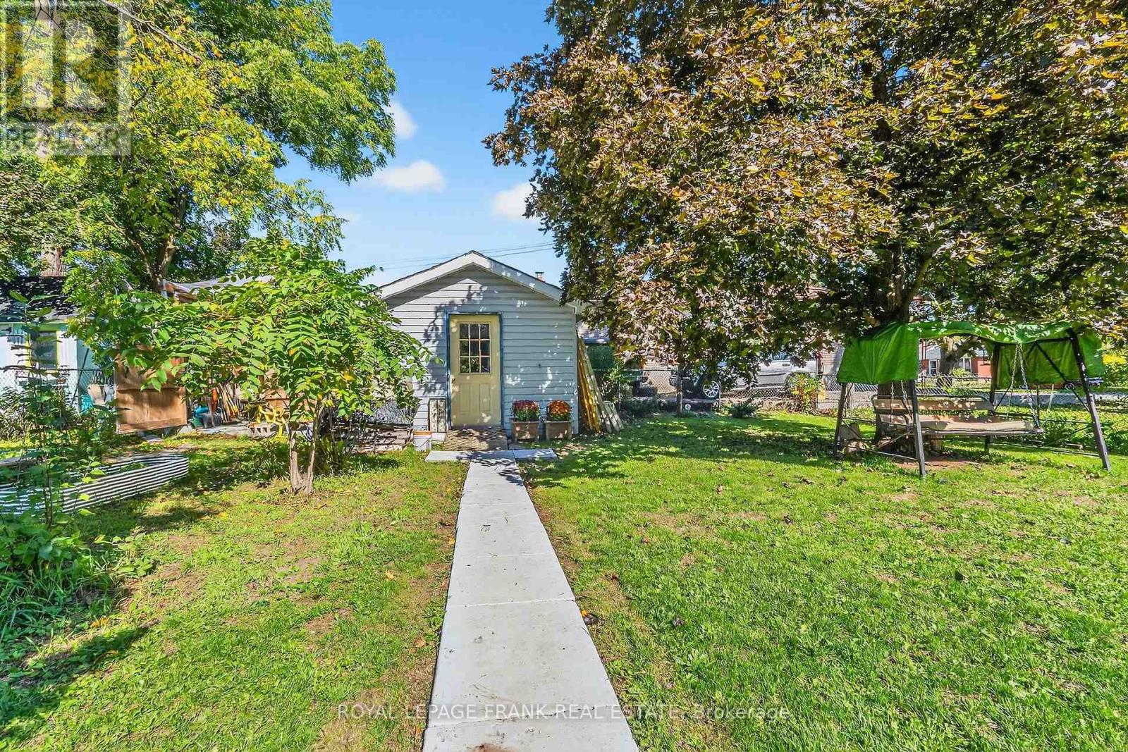 32 Melbourne Street E, Kawartha Lakes, Ontario  K9V 1X7 - Photo 33 - X12509228