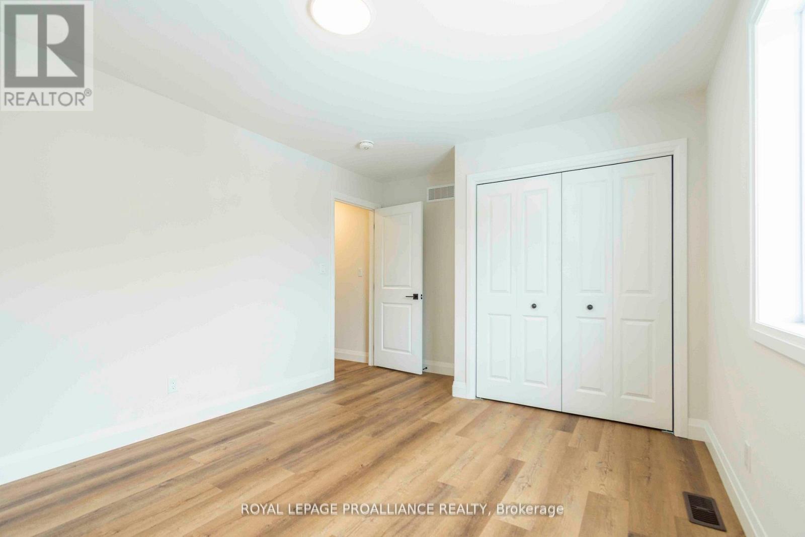 78 Stirling Crescent, Prince Edward County, Ontario  K0K 2T0 - Photo 14 - X12709582