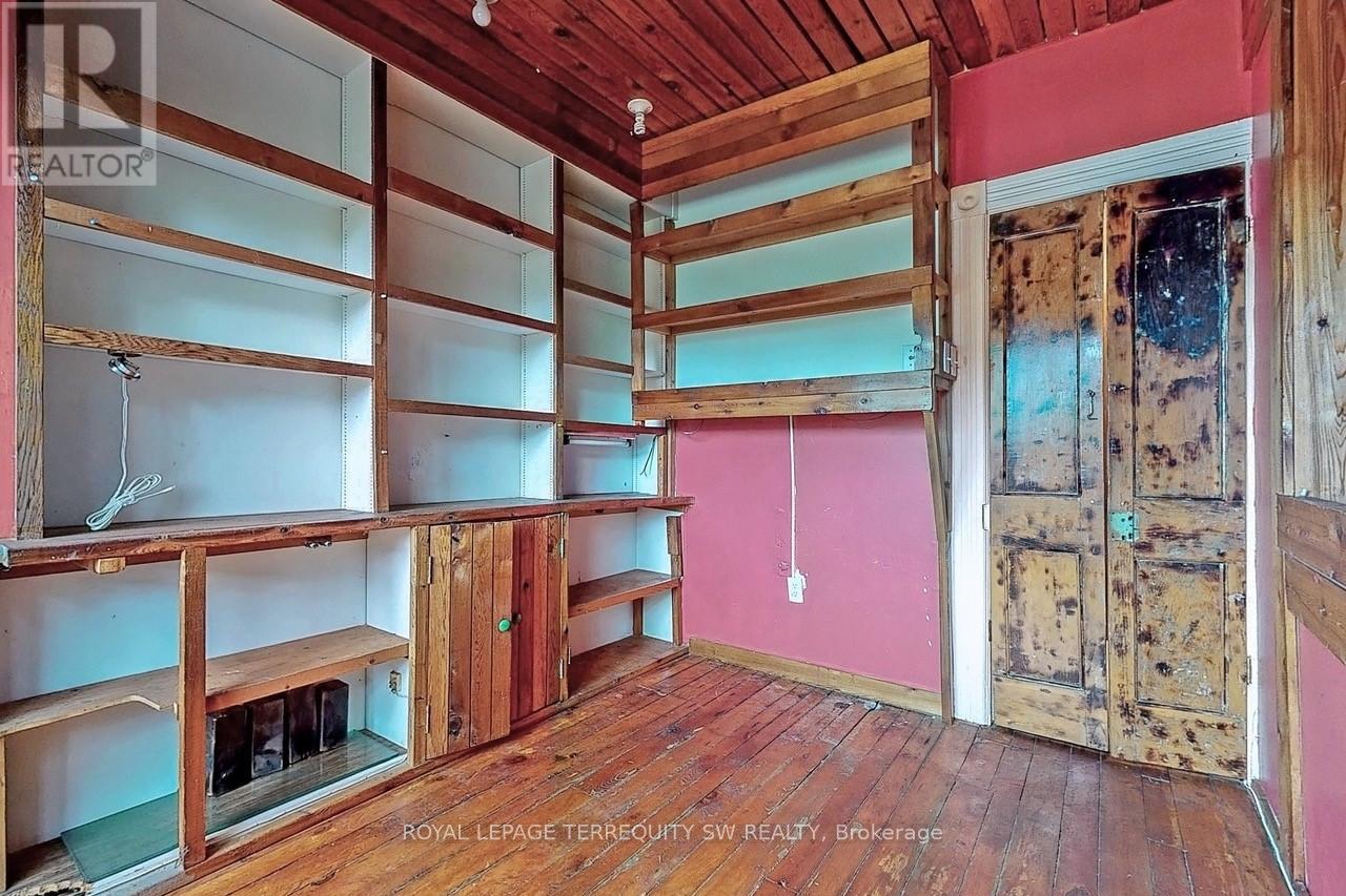 11 Olive Avenue, Toronto, Ontario  M6G 1T7 - Photo 29 - C12709528