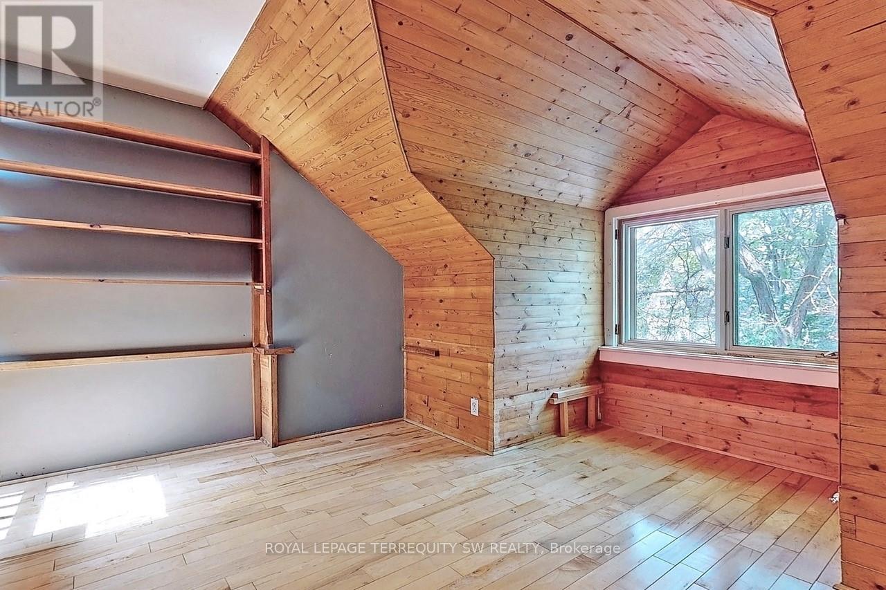 11 Olive Avenue, Toronto, Ontario  M6G 1T7 - Photo 33 - C12709528