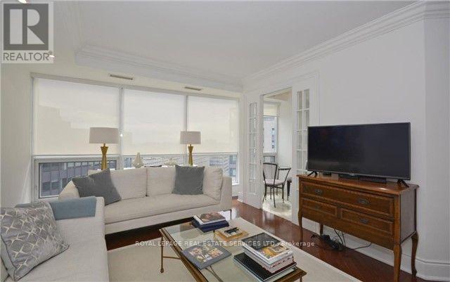 1604 - 10 Bellair Street, Toronto, Ontario  M5R 3T8 - Photo 2 - C12709588