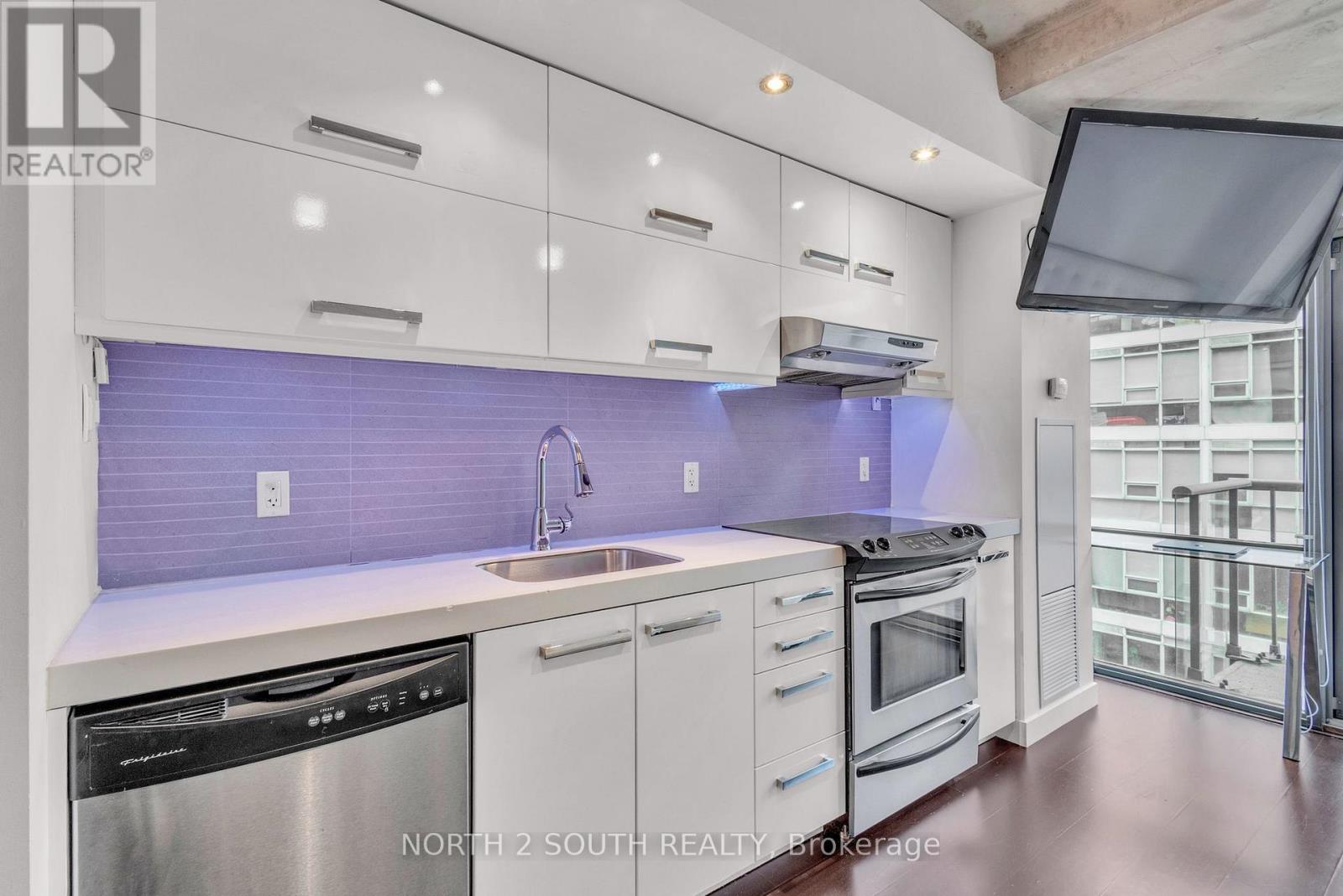 524 - 55 Stewart Street, Toronto, Ontario  M5V 2V1 - Photo 6 - C12709648