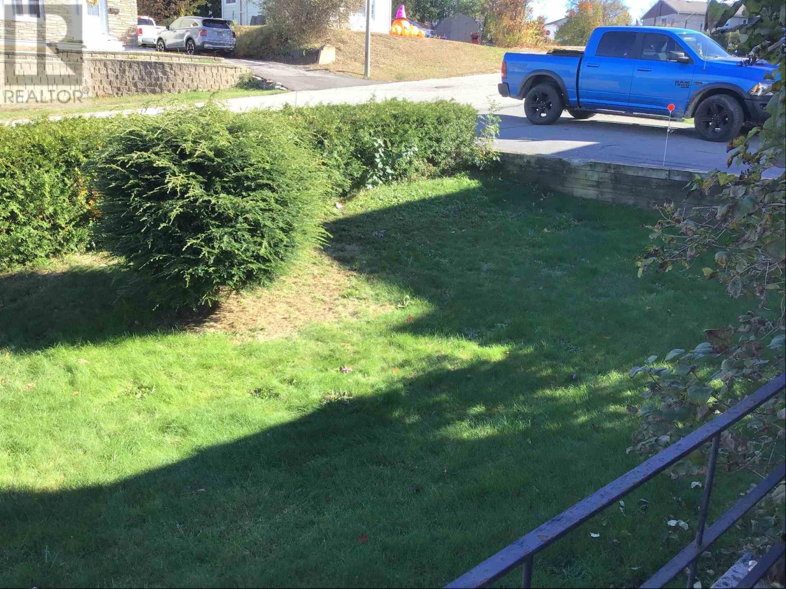 11 Oak Hill Rd, Elliot Lake, Ontario  P5A 2E4 - Photo 27 - SM260129