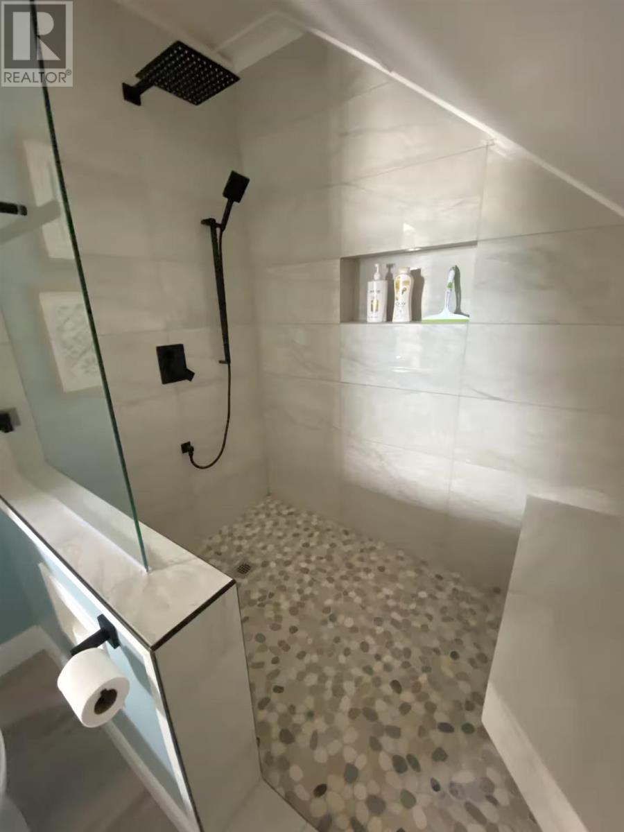 213 South Bay Rd, Elliot Lake, Ontario  P5A 2S9 - Photo 42 - SM260130