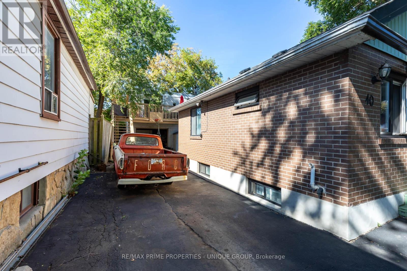 40 Jeavons Avenue, Toronto, Ontario  M1K 1S8 - Photo 45 - E12709734