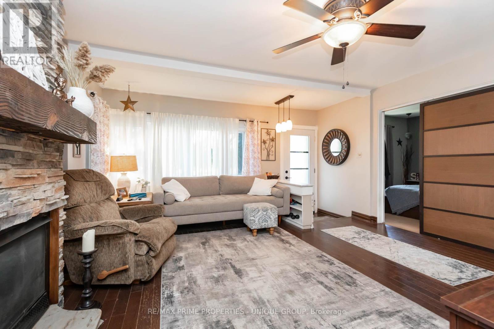 40 Jeavons Avenue, Toronto, Ontario  M1K 1S8 - Photo 5 - E12709734