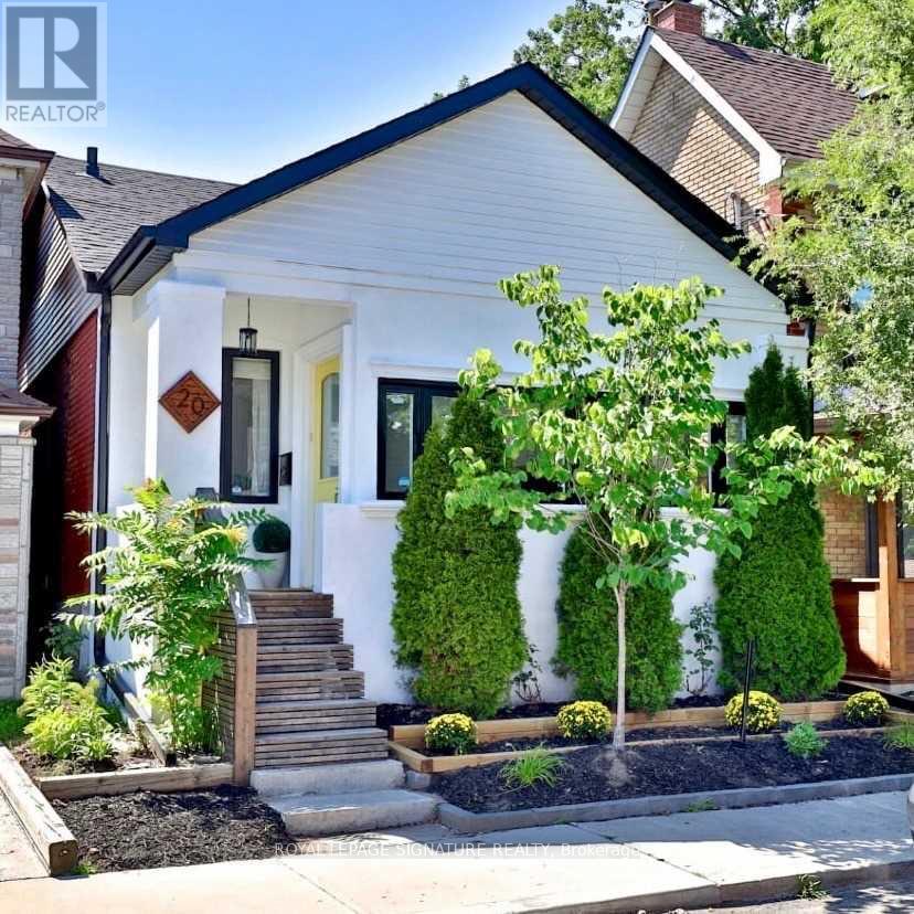 Main - 20 Amroth Avenue, Toronto, Ontario  M4C 4H2 - Photo 1 - E12709738