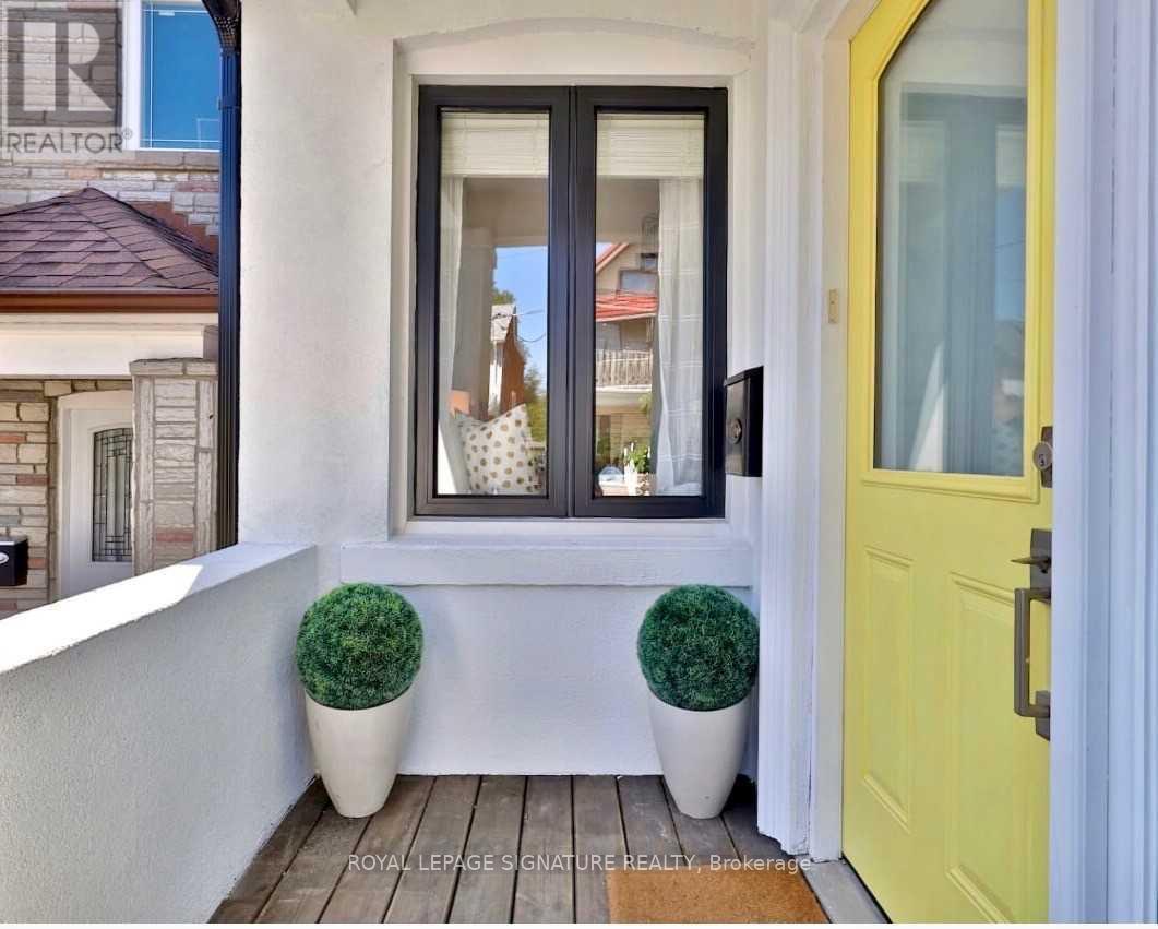 Main - 20 Amroth Avenue, Toronto, Ontario  M4C 4H2 - Photo 2 - E12709738