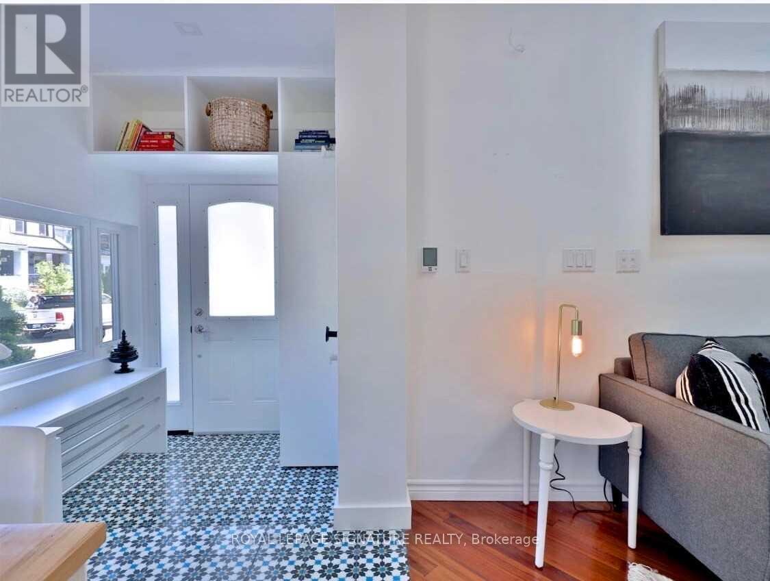 Main - 20 Amroth Avenue, Toronto, Ontario  M4C 4H2 - Photo 3 - E12709738