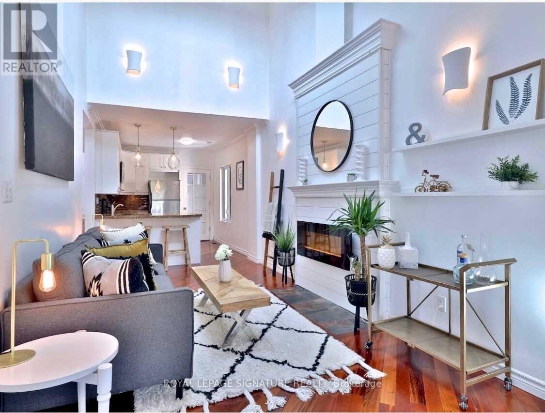 Main - 20 Amroth Avenue, Toronto, Ontario  M4C 4H2 - Photo 7 - E12709738