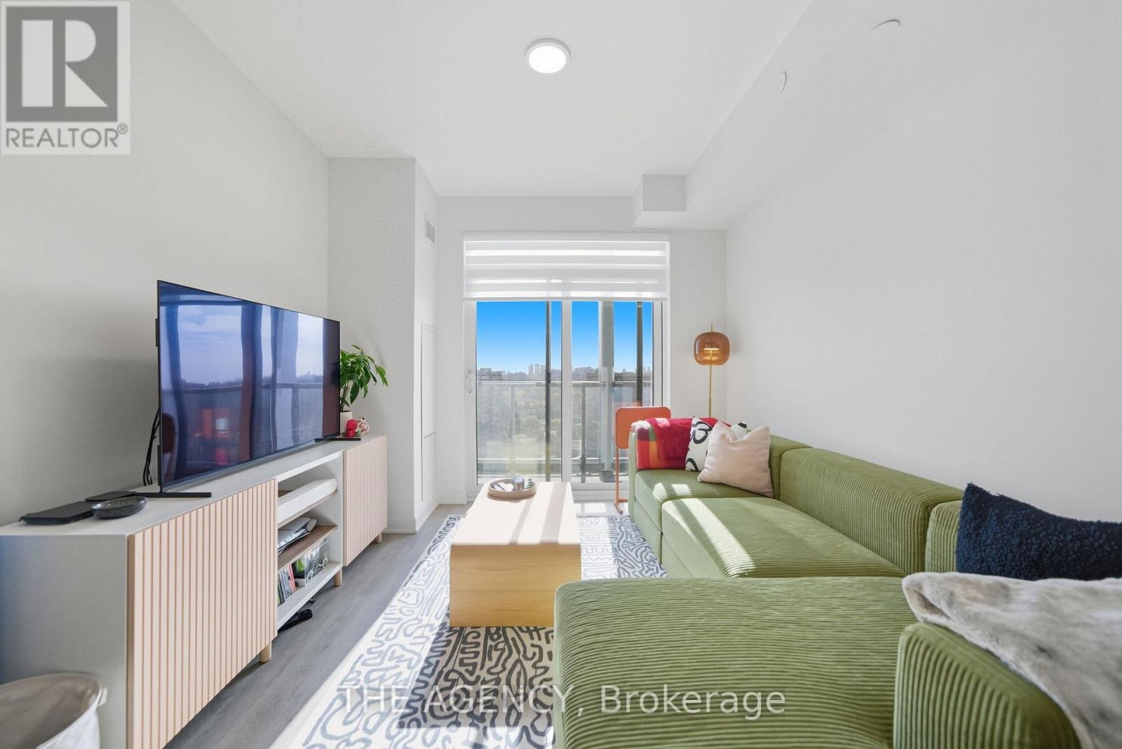 1411 - 30 Upper Mall Way, Vaughan, Ontario  L4J 0L7 - Photo 7 - N12709538