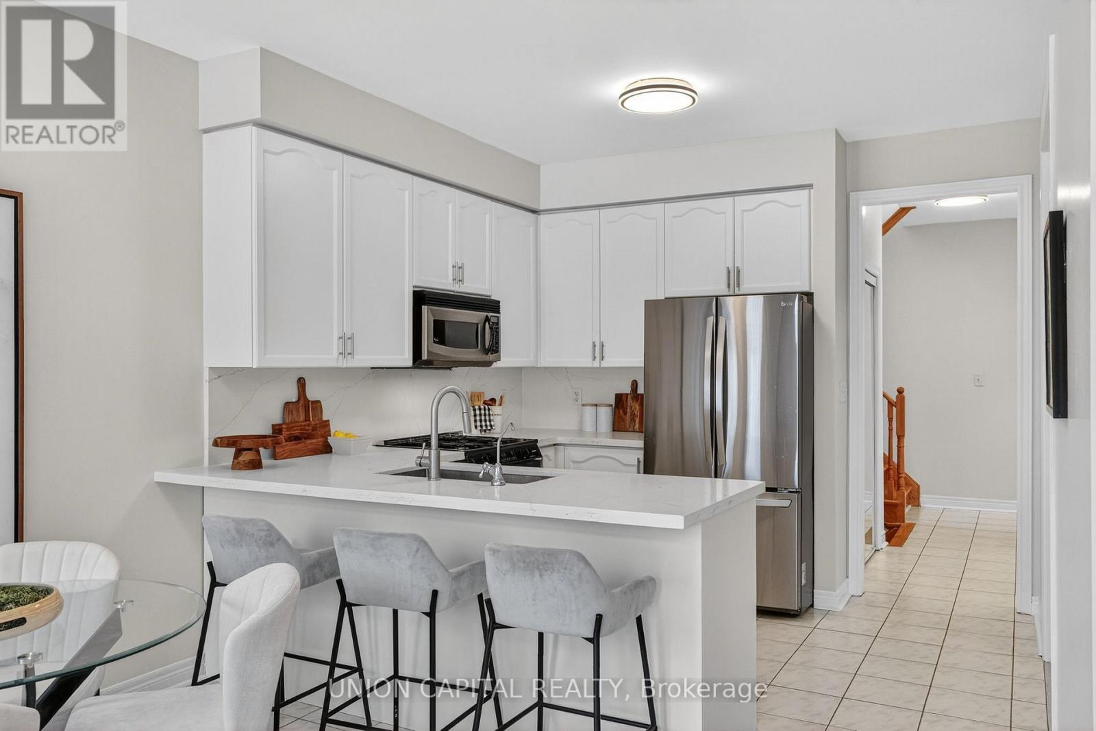 58 Golden Oak Avenue, Richmond Hill, Ontario  L4S 1Y5 - Photo 9 - N12709558