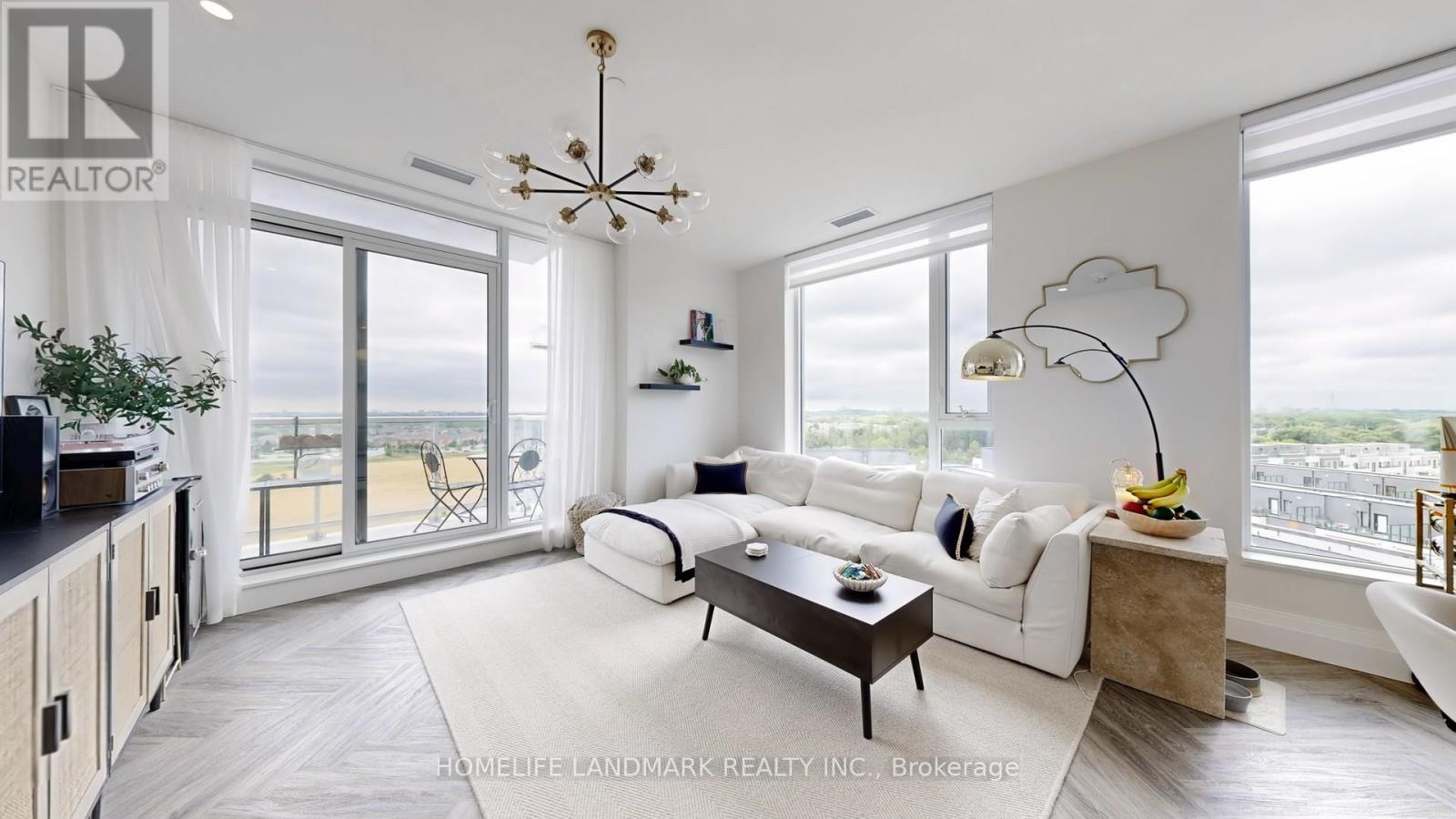 812 - 6 David Eyer Road, Richmond Hill, Ontario  L4S 0N5 - Photo 4 - N12709584