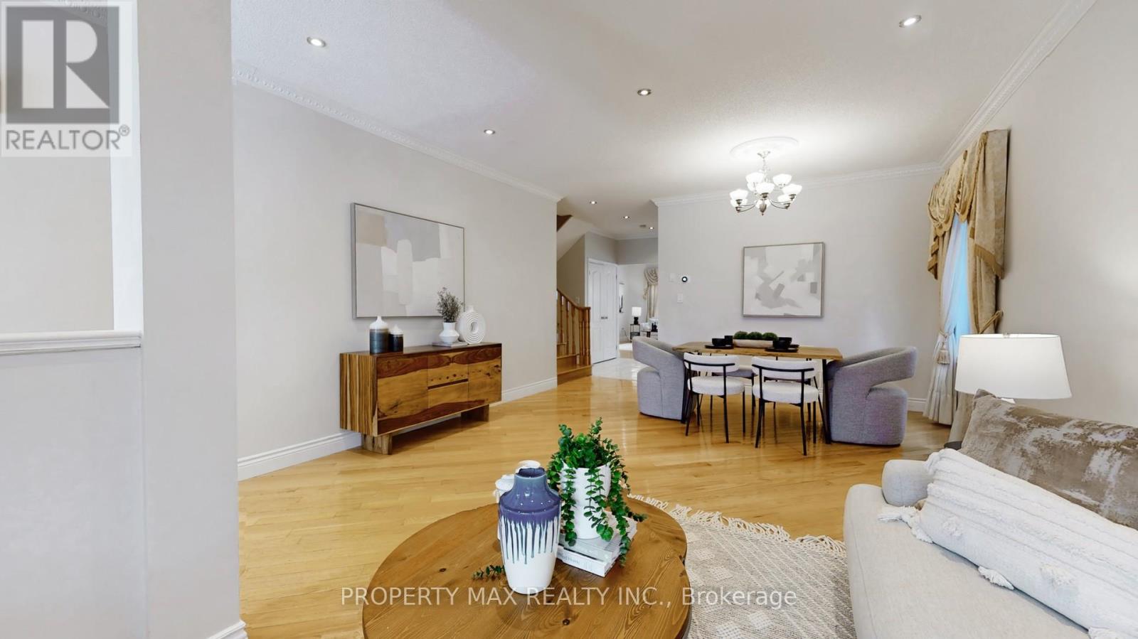 48 Elmrill Road, Markham, Ontario  L6C 2P1 - Photo 3 - N12709612