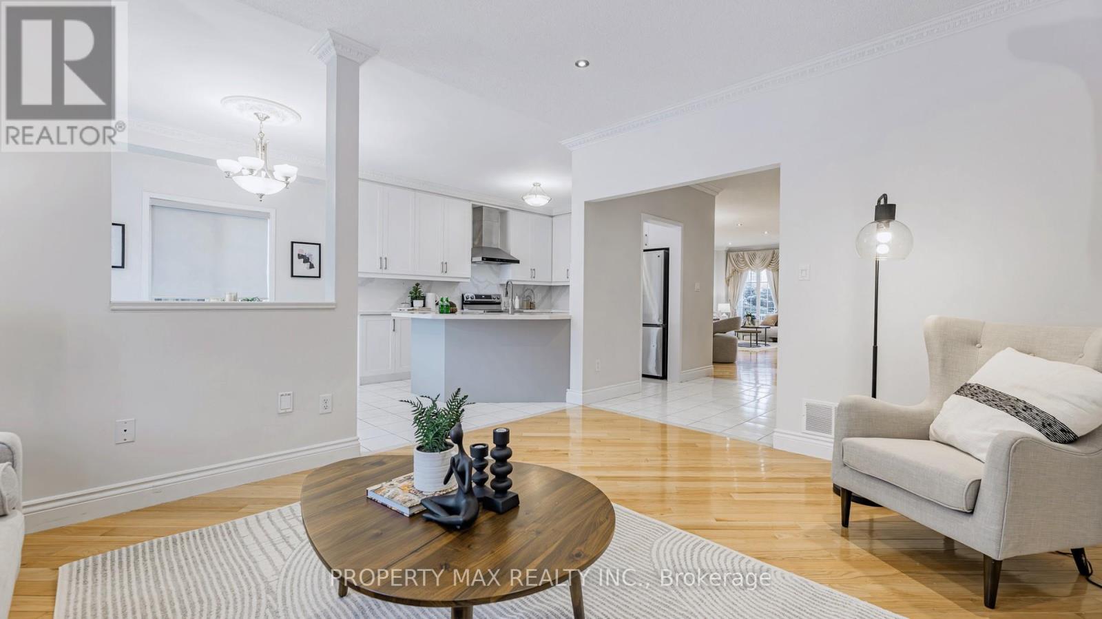 48 Elmrill Road, Markham, Ontario  L6C 2P1 - Photo 7 - N12709612