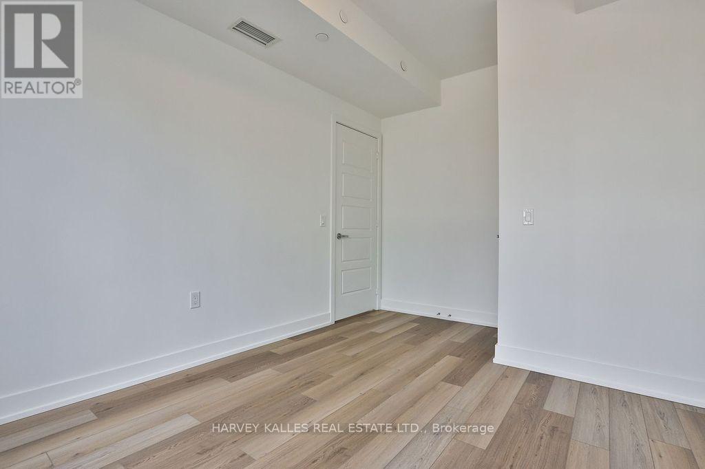 209 - 333 Sunseeker Avenue, Innisfil, Ontario  L9R 0R6 - Photo 14 - N12709686