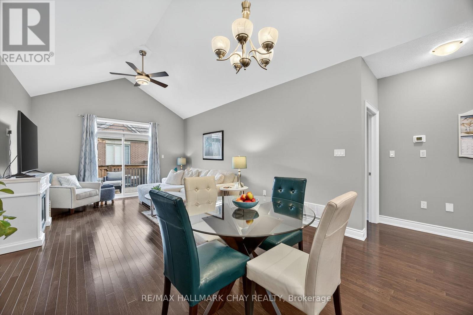 63 Summerhill Drive, New Tecumseth, Ontario  L9R 0S8 - Photo 11 - N12709756