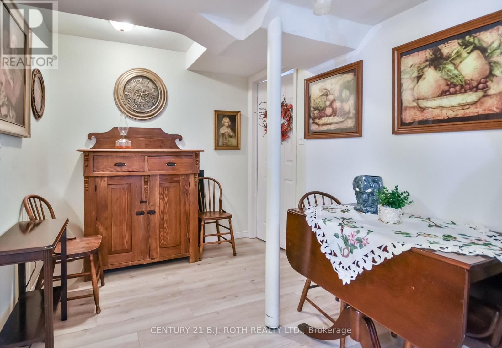 37 Nicholson Drive, Barrie (Ardagh), Ontario  L4N 8L7 - Photo 23 - S12709568