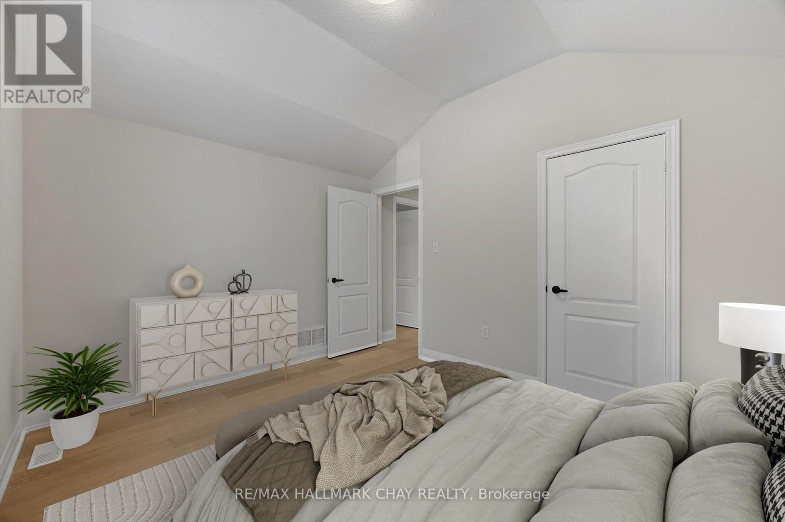 32 Bloom Crescent, Barrie (Ardagh), Ontario  L4N 0S8 - Photo 16 - S12709618