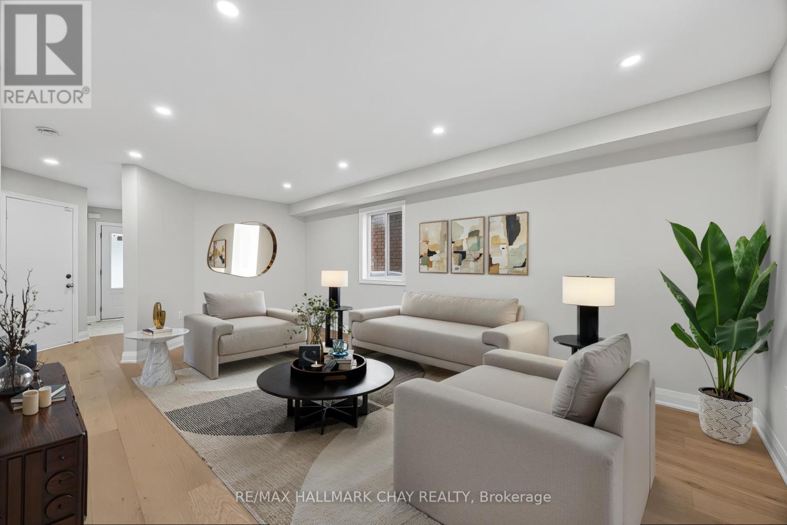 32 Bloom Crescent, Barrie (Ardagh), Ontario  L4N 0S8 - Photo 7 - S12709618