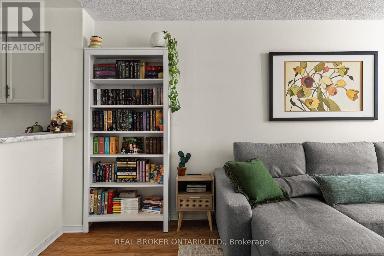 504 - 140 Dunlop Street E, Barrie, Ontario  L4M 6H9 - Photo 6 - S12709672