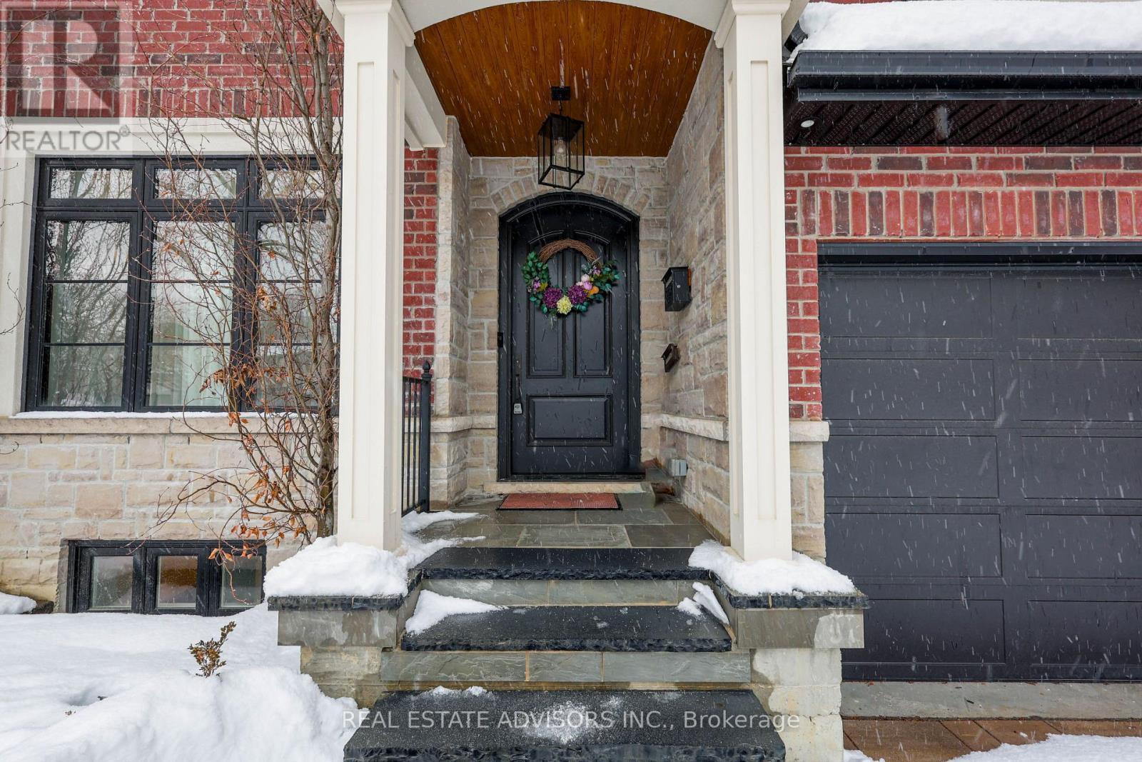 20 Arrowstook Road, Toronto, Ontario  M2K 1J9 - Photo 2 - C12669494