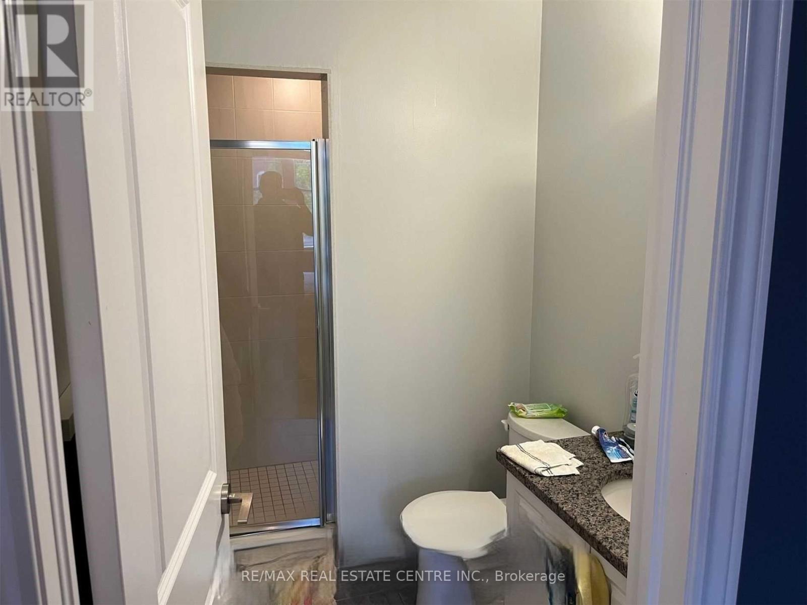 208 - 263 Georgian Drive, Oakville, Ontario  L6H 0L2 - Photo 10 - W12709520