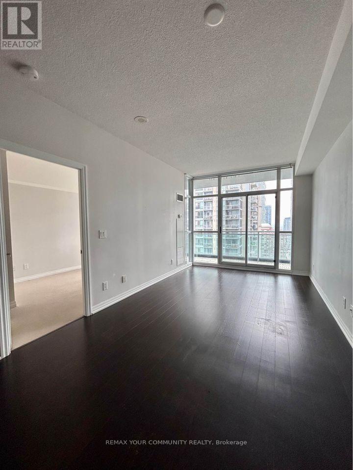 2511 - 223 Webb Drive, Mississauga, Ontario  L5B 0E8 - Photo 5 - W12709600