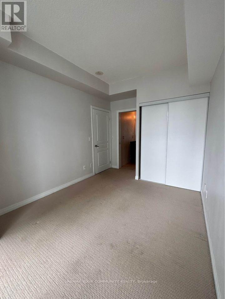 2511 - 223 Webb Drive, Mississauga, Ontario  L5B 0E8 - Photo 7 - W12709600