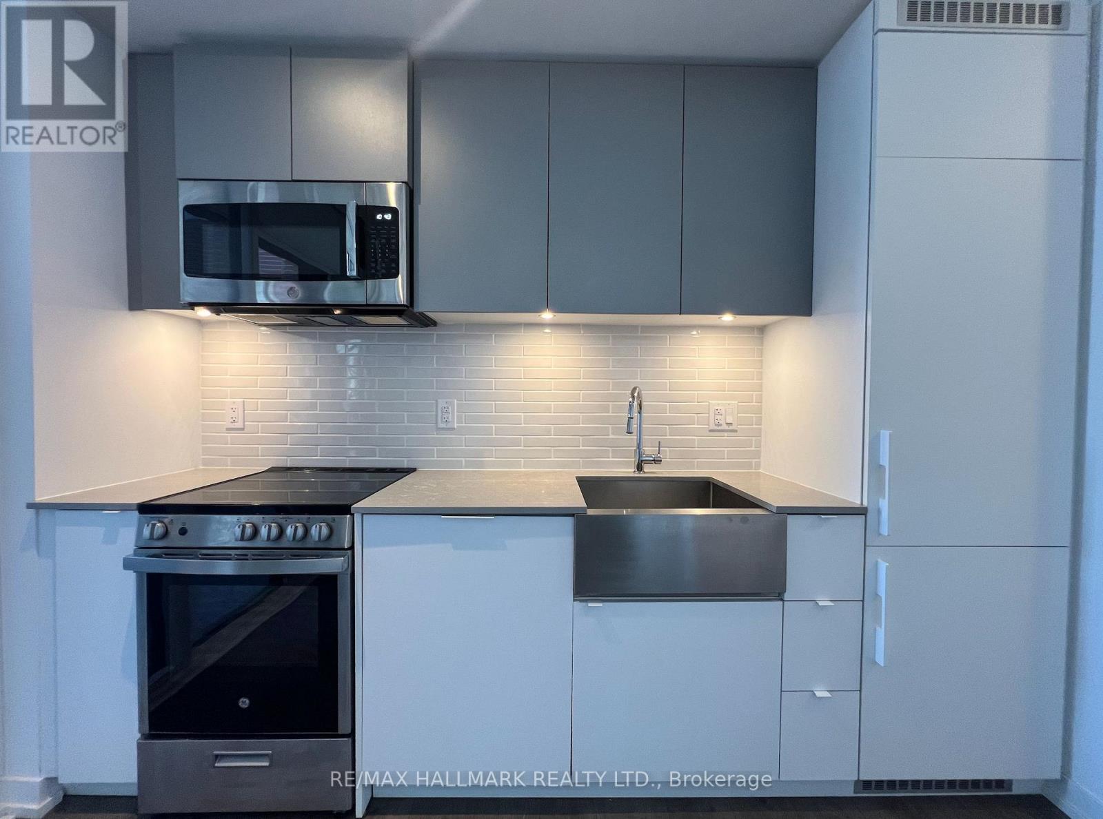 402 - 270 Dufferin Street, Toronto (South Parkdale), Ontario  M6K 0H8 - Photo 4 - W12709666