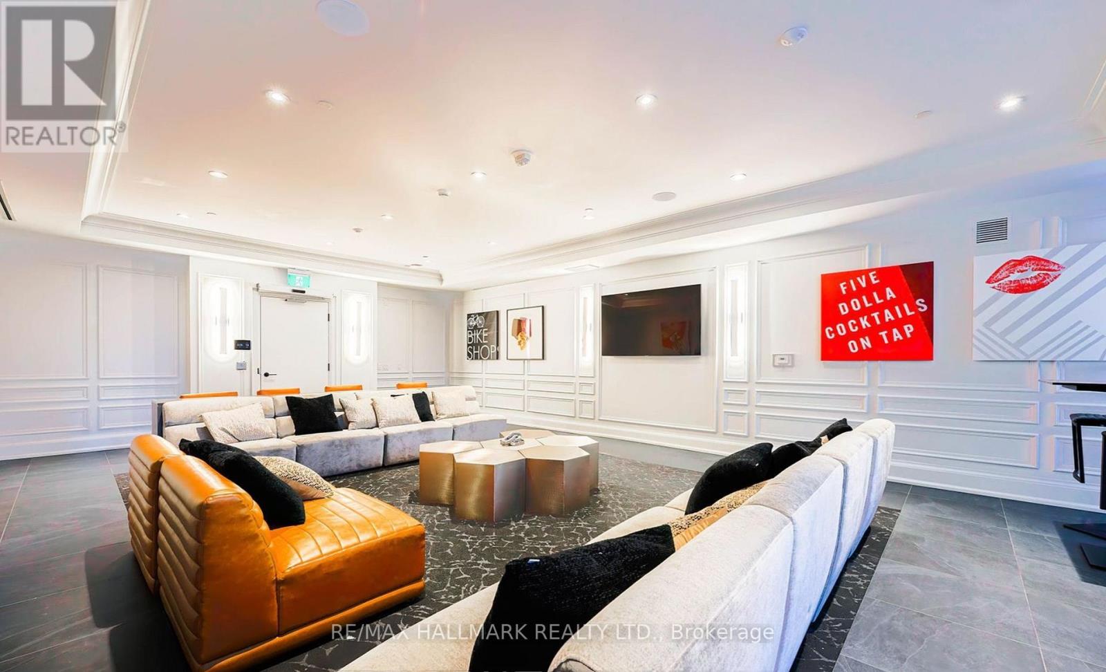 402 - 270 Dufferin Street, Toronto, Ontario  M6K 0H8 - Photo 17 - W12709668