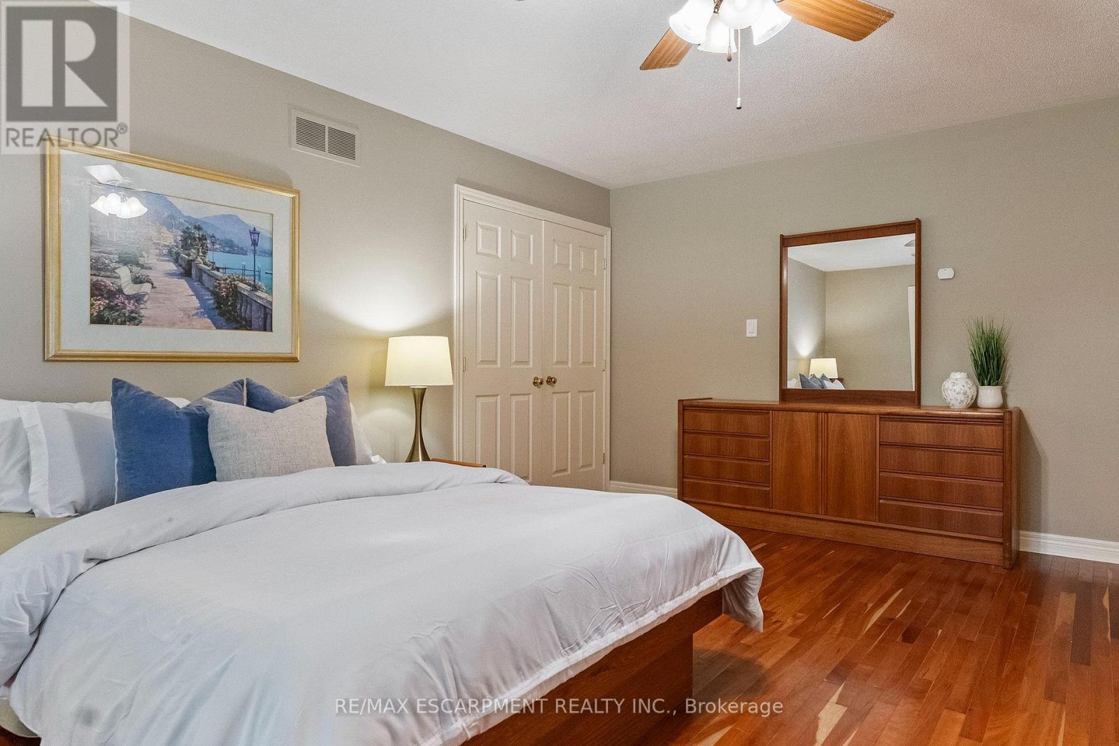 1329 Clarkson Road N, Mississauga, Ontario  L5J 2W6 - Photo 21 - W12709688