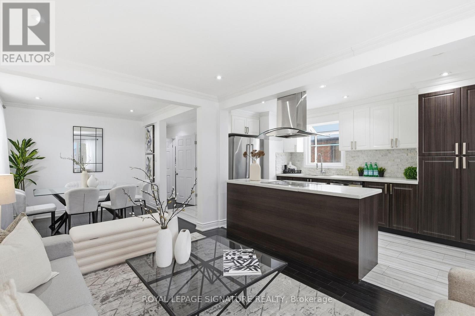 26 Guest Street, Brampton, Ontario  L6W 1T8 - Photo 9 - W12709712