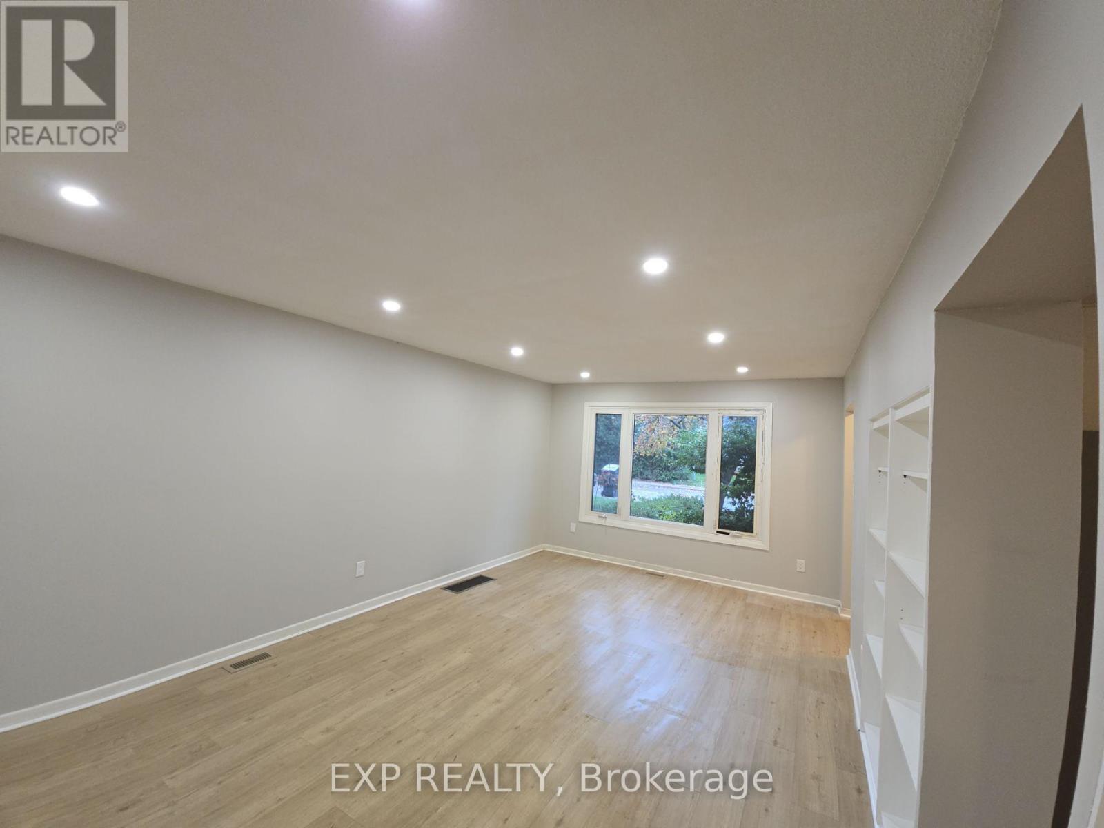 Main Level - 89 Wellington Street E, Brampton, Ontario  L6W 1Y6 - Photo 3 - W12486593