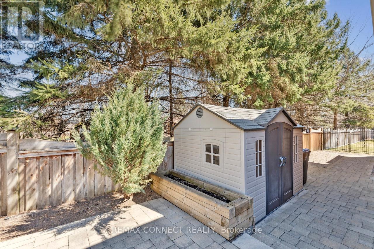 26 Antrim Court, Caledon, Ontario  L7C 1R1 - Photo 45 - W12698976