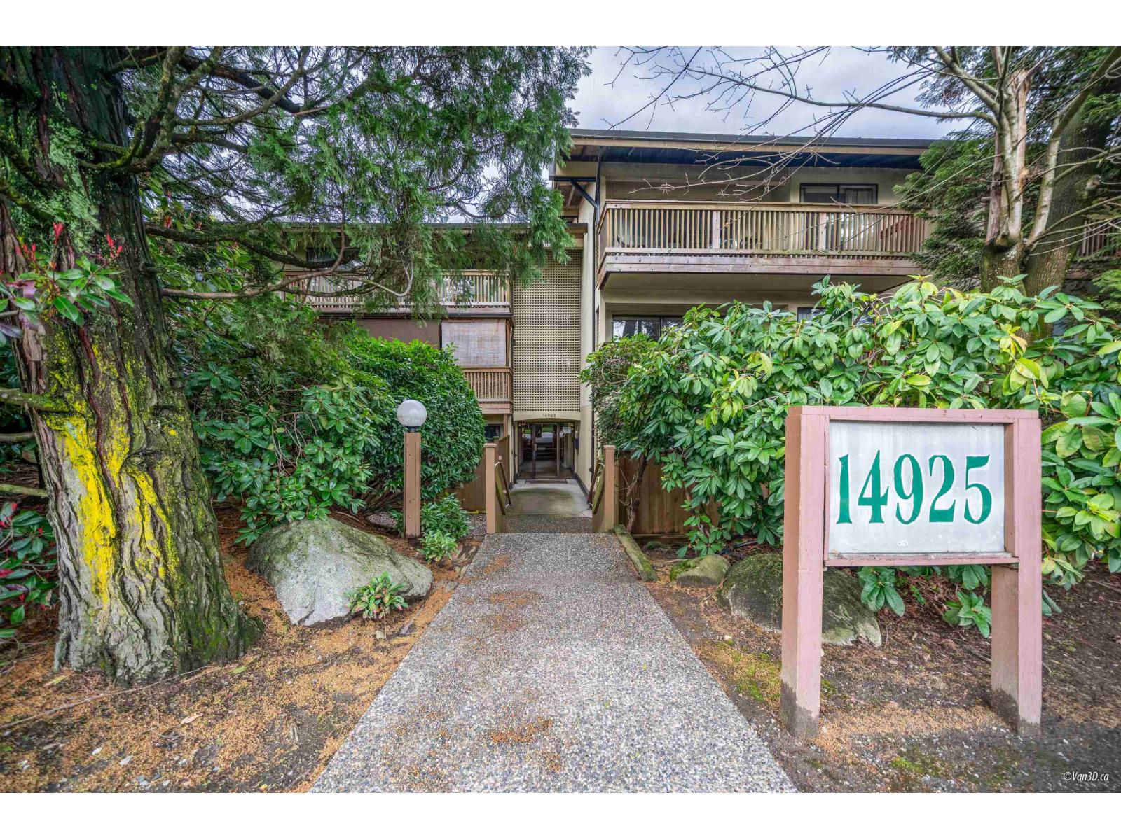 201 14925 100 AVENUE, Surrey, British Columbia